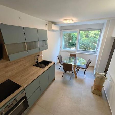 New 1 Bedroom Near Center And Beach Split Zewnętrze zdjęcie